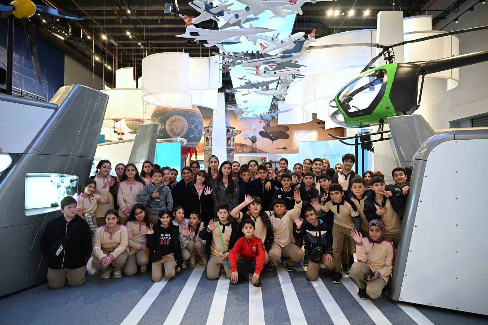 Uzay ve havacılığın derinliklerini GUHEM’de keşfediyorlar
