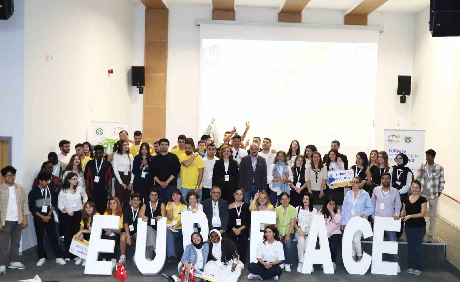 ’Peace4All Hackathon’ tamamlandı: Agrito ekibi birinci oldu
