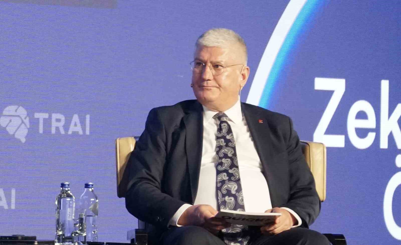 "Teknoloji geçici ama ustalık kalıcıdır"
