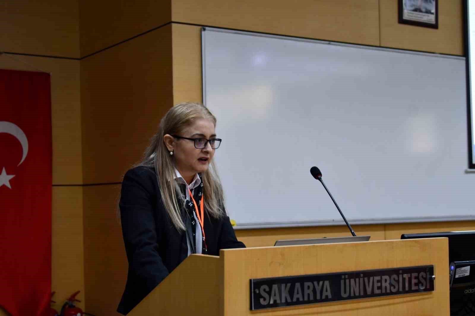 Sakarya Üniversitesinde yapay zekanın etik boyutları tartışıldı
