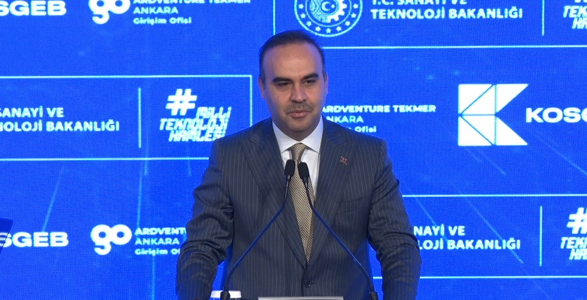 Bakan Kacır: "Ardventure TEKMER, girişimlerin küresel markalara dönüşmesi için güçlü bir zemin oluşturacak"
