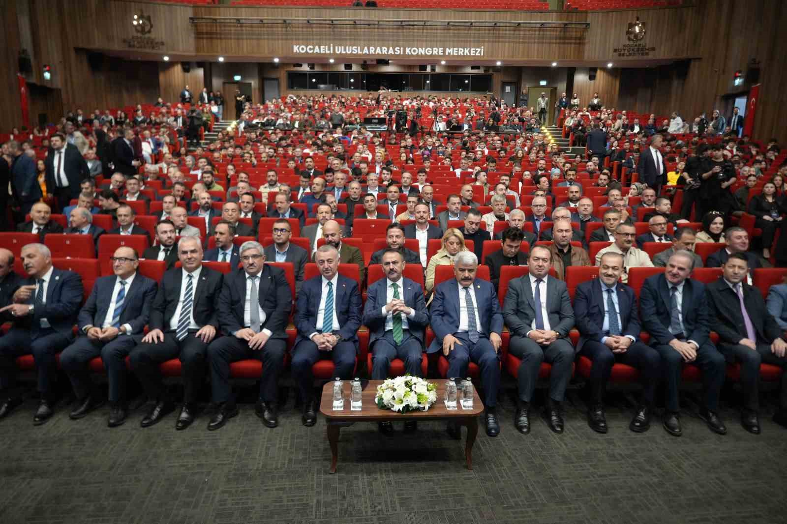 Kocaeli’nin teknoloji vizyonu sahneye çıktı: "Dijital devrimi ıskalayan tarihten silinir"
