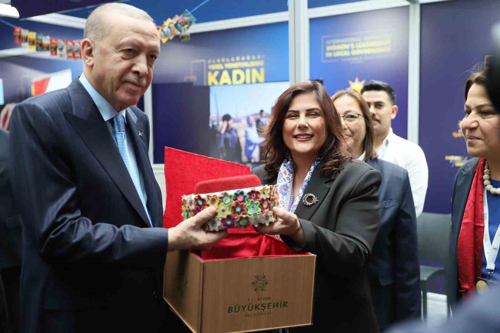 Başkan Çerçioğlu’ndan Cumhurbaşkanı Erdoğan’a ’Aydın’ hediyesi
