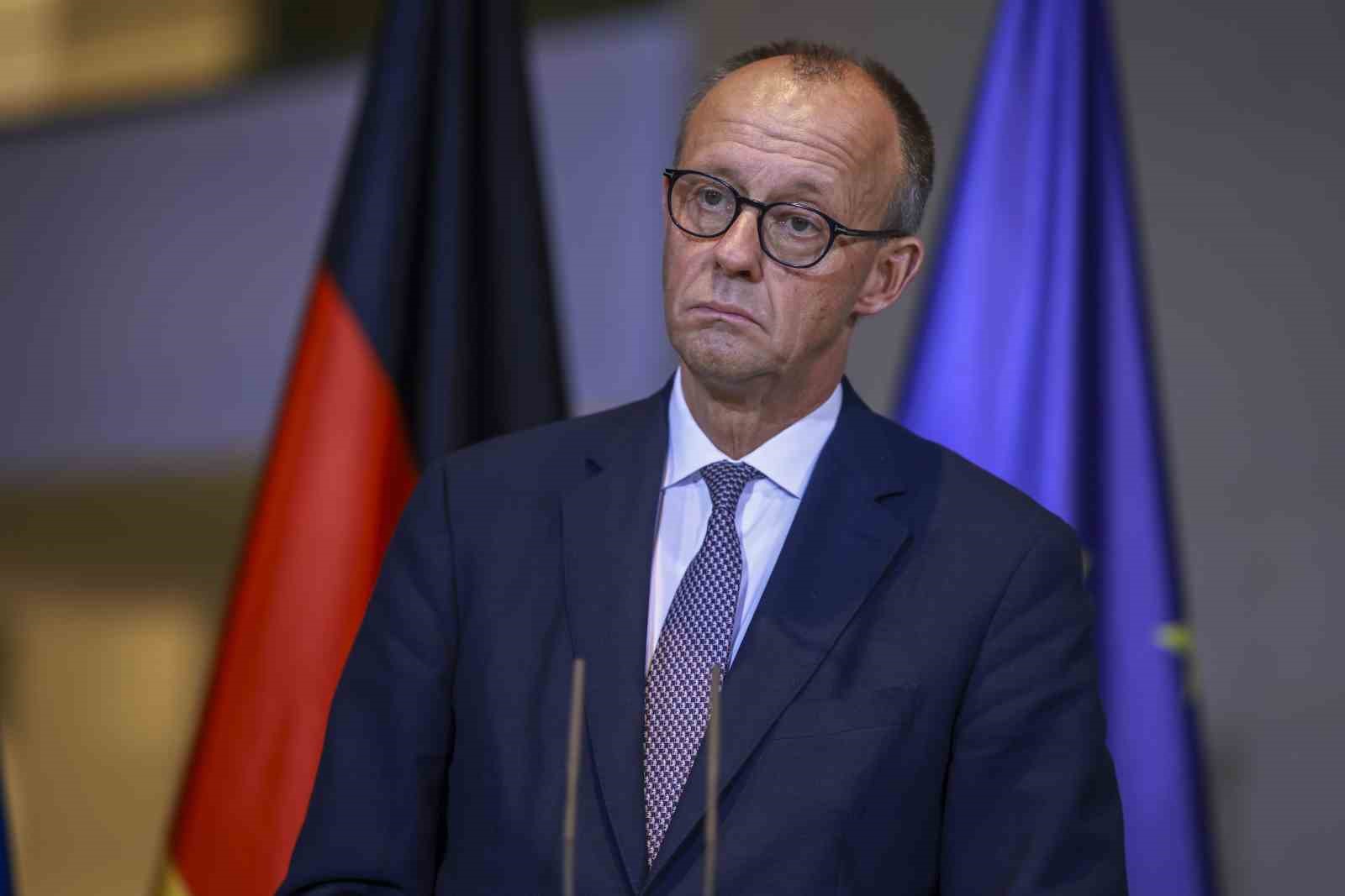 Zelenskiy: "Müzakereler sırasında güvenlik garantilerinin mutlaka mevcut olması ve işlevsel olmaları gerektiğini vurguladım"
