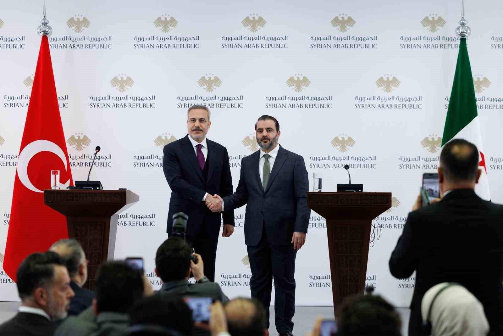 Dışişleri Bakanı Fidan SDG’nin Suriye ordusuna entegrasyonu sürecinde İsrail engeline işaret etti
