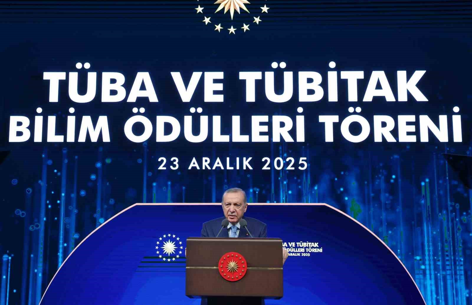 Cumhurbaşkanı Erdoğan: "Türkiye bölgesinin veri üssü konumuna gelecektir"
