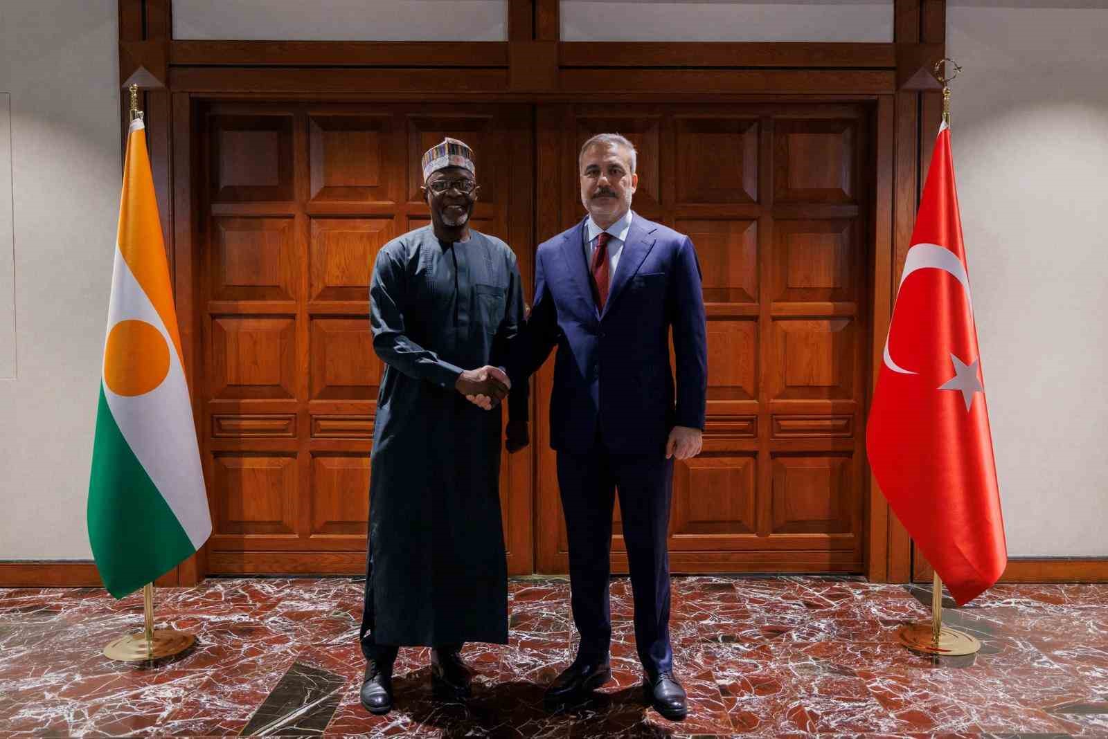 Bakan Fidan, Nijerli mevkidaşı Bakanı Sangare ile görüştü
