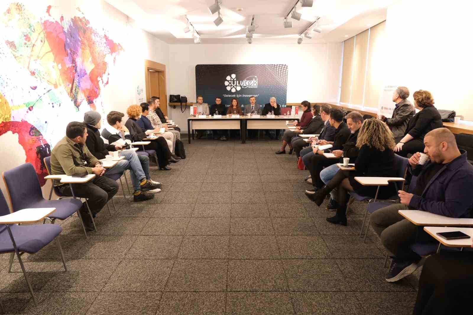 Teknoloji Sahnesi’nde akıllı şehircilik konuşuldu
