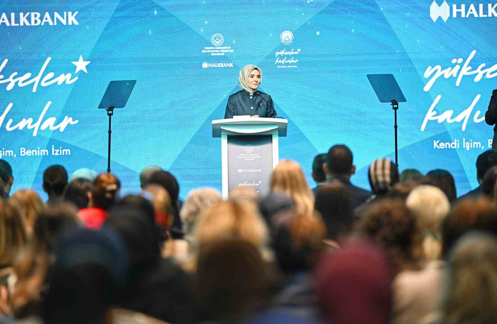 Bakan Göktaş: "Kadınlarımız kalkınmanın asli faktörüdür"
