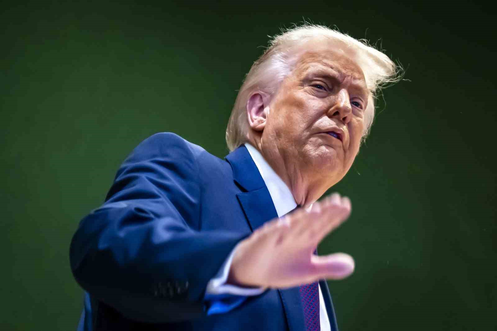 Trump’tan Kanada’ya Çin’le ticaret anlaşması tehdidi: "Yüzde 100 gümrük vergisi uygulanır"
