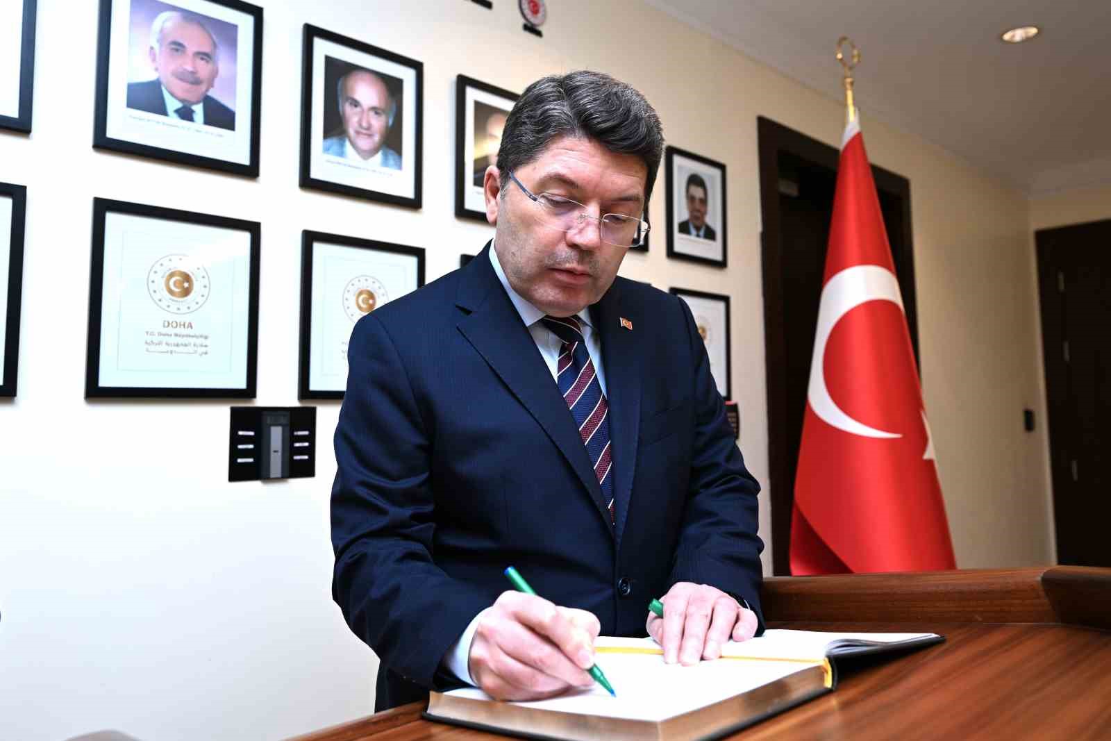 Adalet Bakanı Tunç Katar’da düzenlenen Doha Hukuk Forumu’na katıldı
