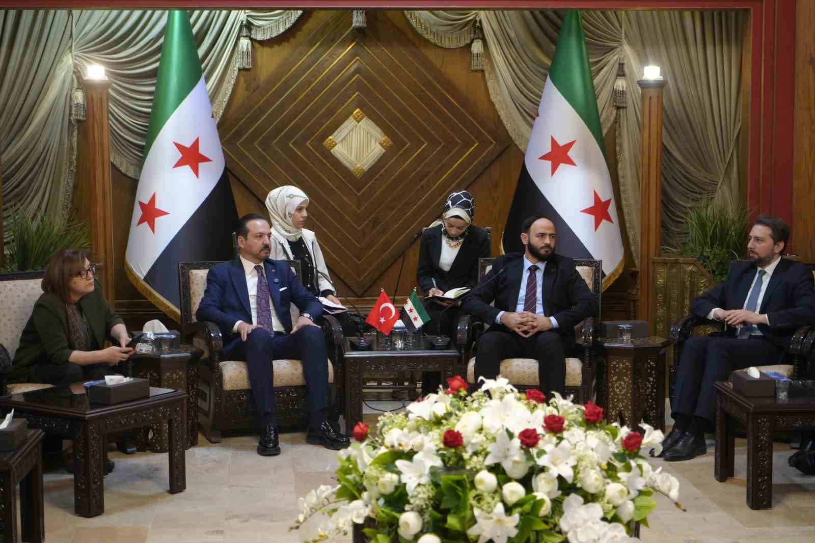 AK Parti Genel Başkan Yardımcısı Zorlu’dan Halep Valiliğine ziyaret
