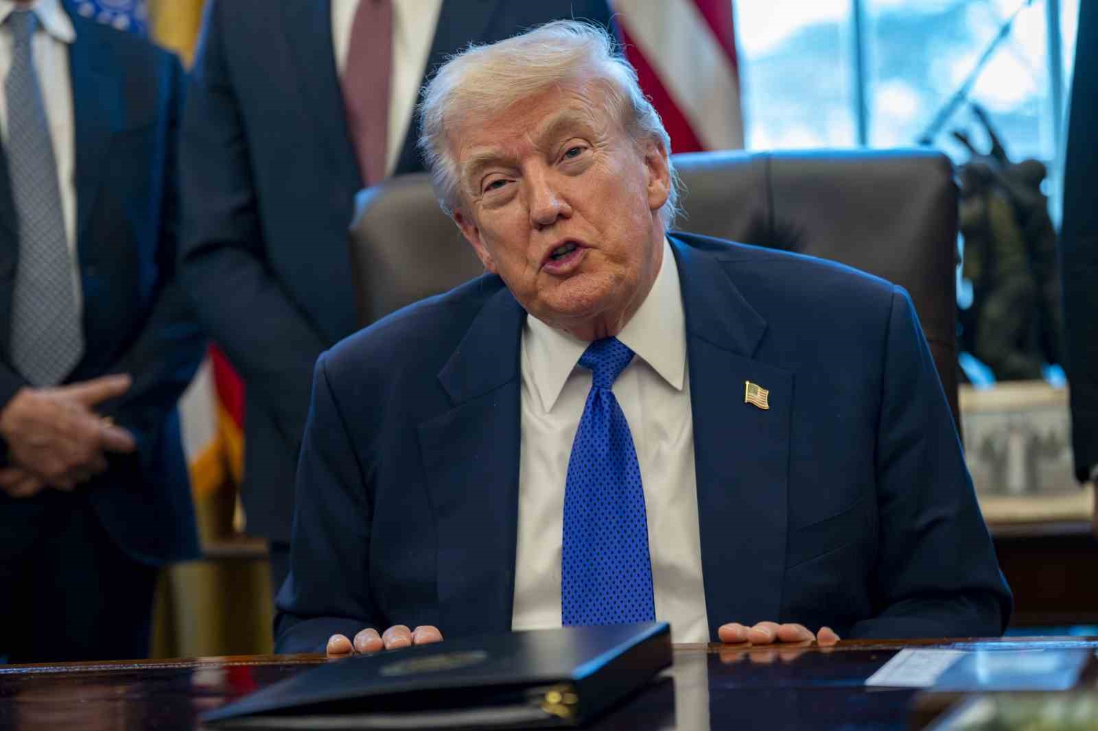 Trump: "(Diego Garcia Adası) Önemli askeri üsteki varlığımızın tehdit edilmesine izin vermeyeceğim"
