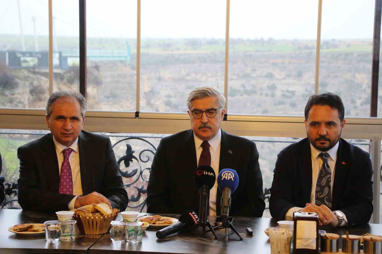 AK Parti Genel Başkan Yardımcısı Yayman: "Türkiye yüzyılında en önemli şehirlerden bir tanesi inşallah Uşak olacak"
