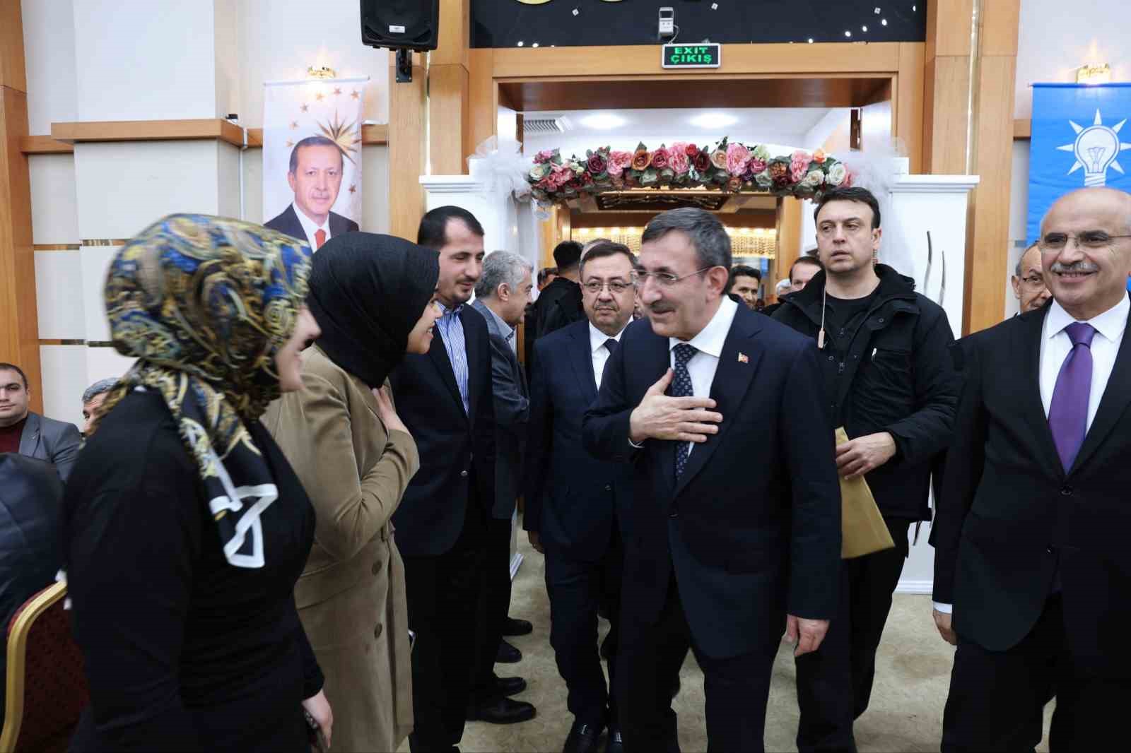 Cumhurbaşkanı Yardımcısı Yılmaz: "Sami Er Başkanımız büyük projelere cesaretle öncülük etmiş"
