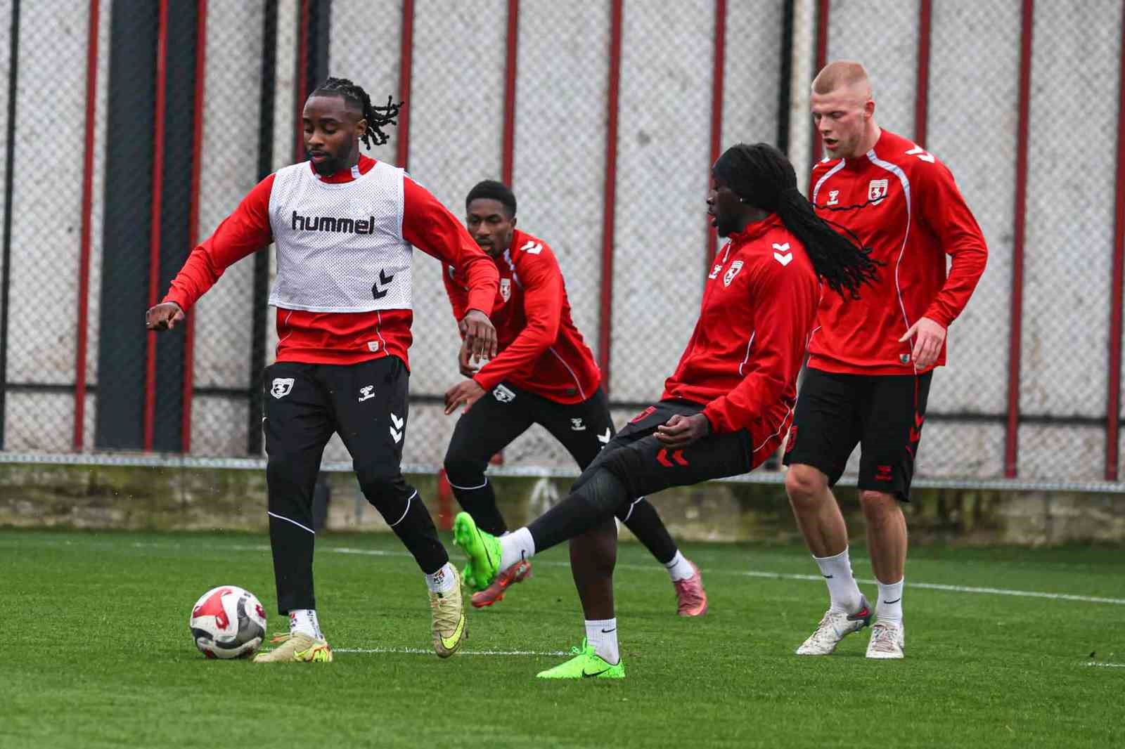 Samsunspor, Konyaspor maçı hazırlıklarına başladı
