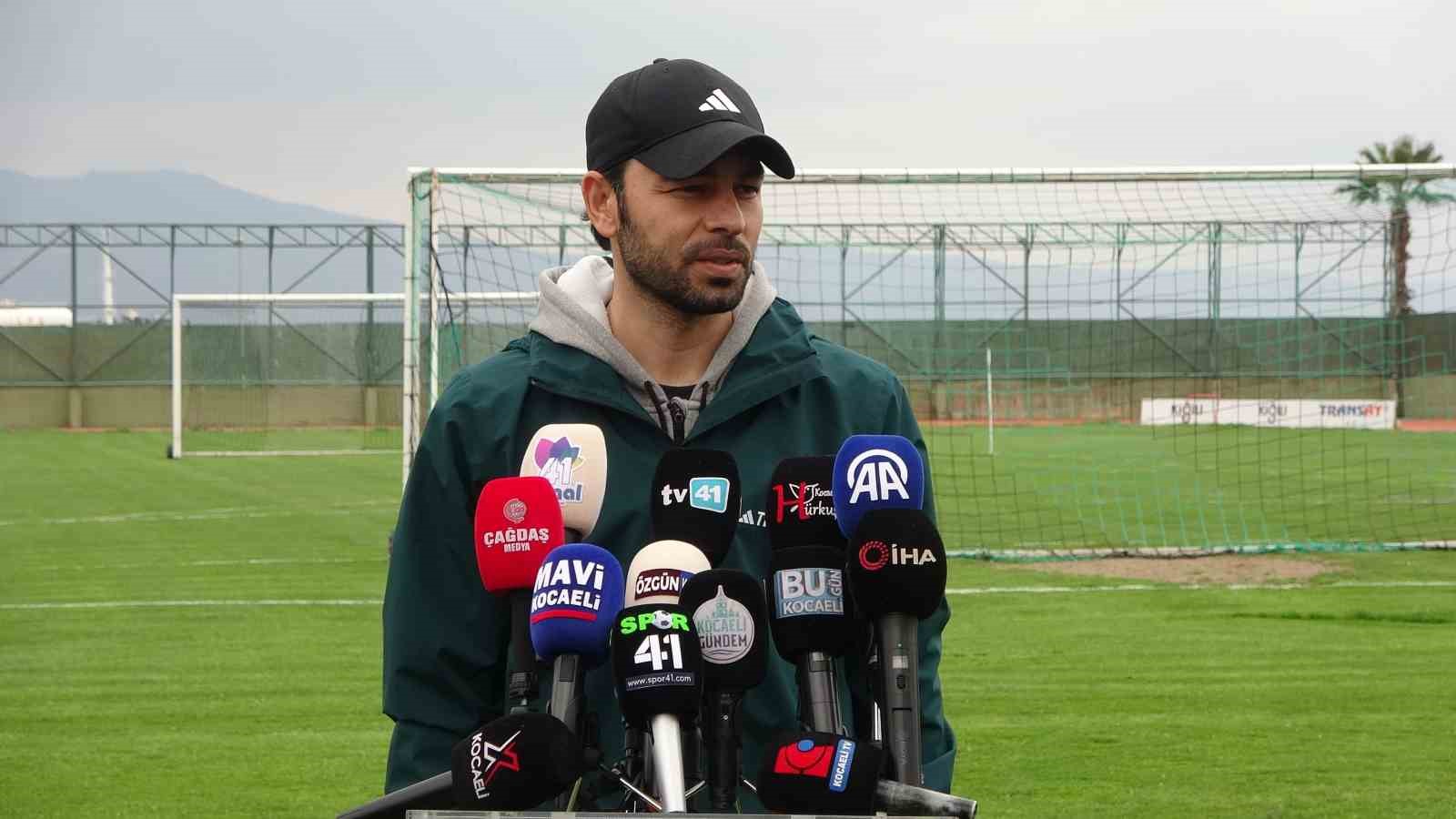 Selçuk İnan: "Hayallerim burada Kocaelispor ile Avrupa kupalarına katılabilmek"
