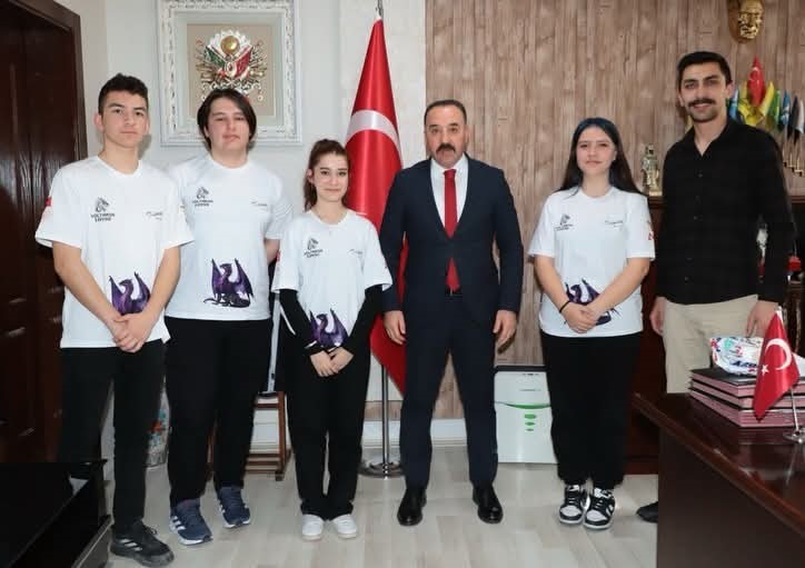 Aksaraylı gençler uluslararası yarışmaya gidiyor
