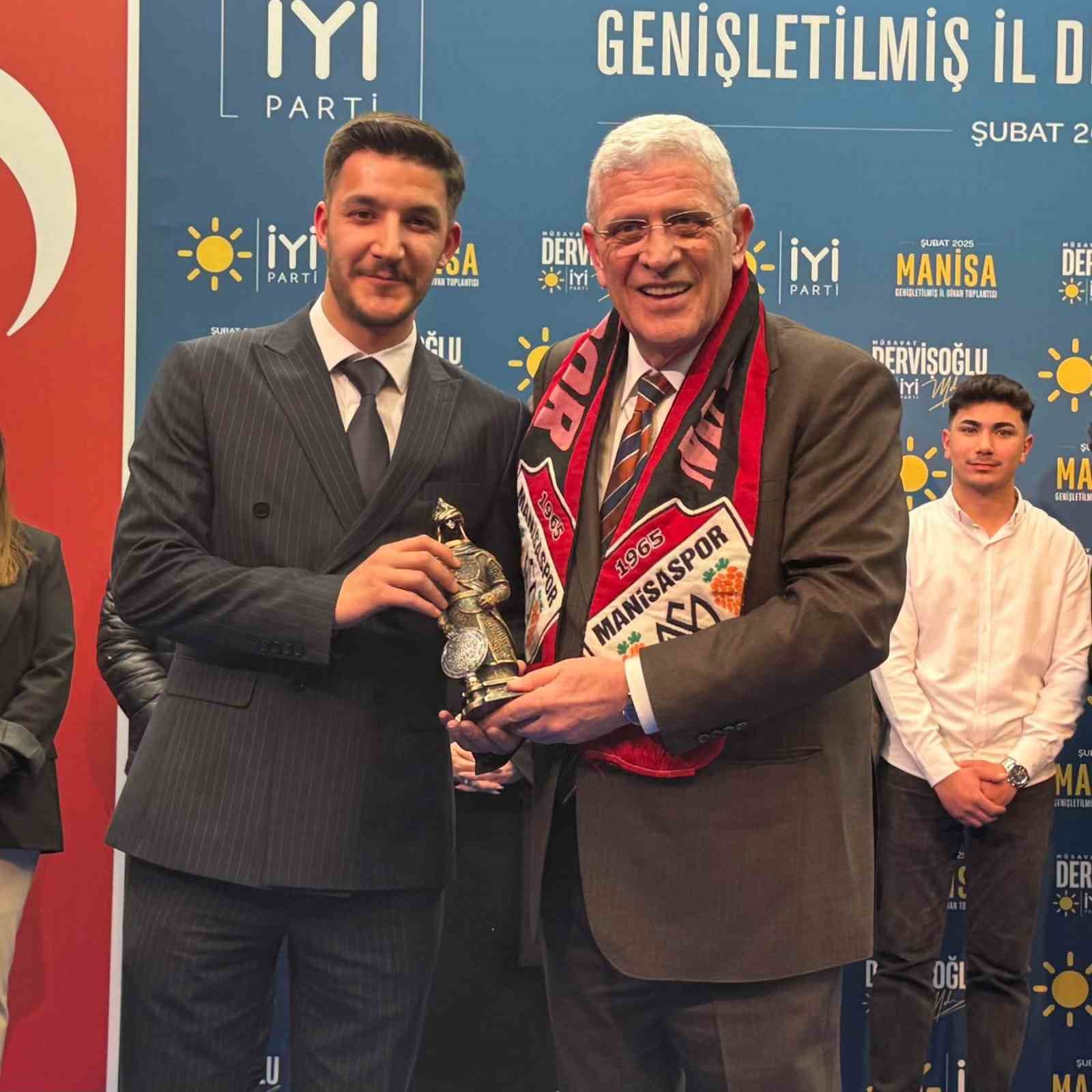 İYİ Partili başkan istifa etti
