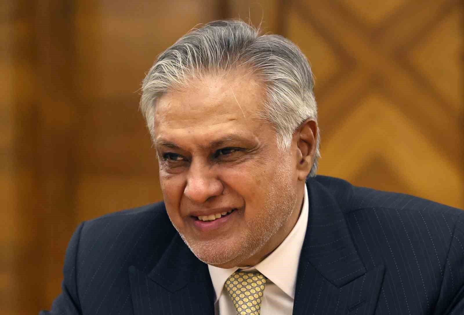 Pakistan: "İran, Pakistan bandıralı 20 geminin Hürmüz’den geçmesine izin verdi"
