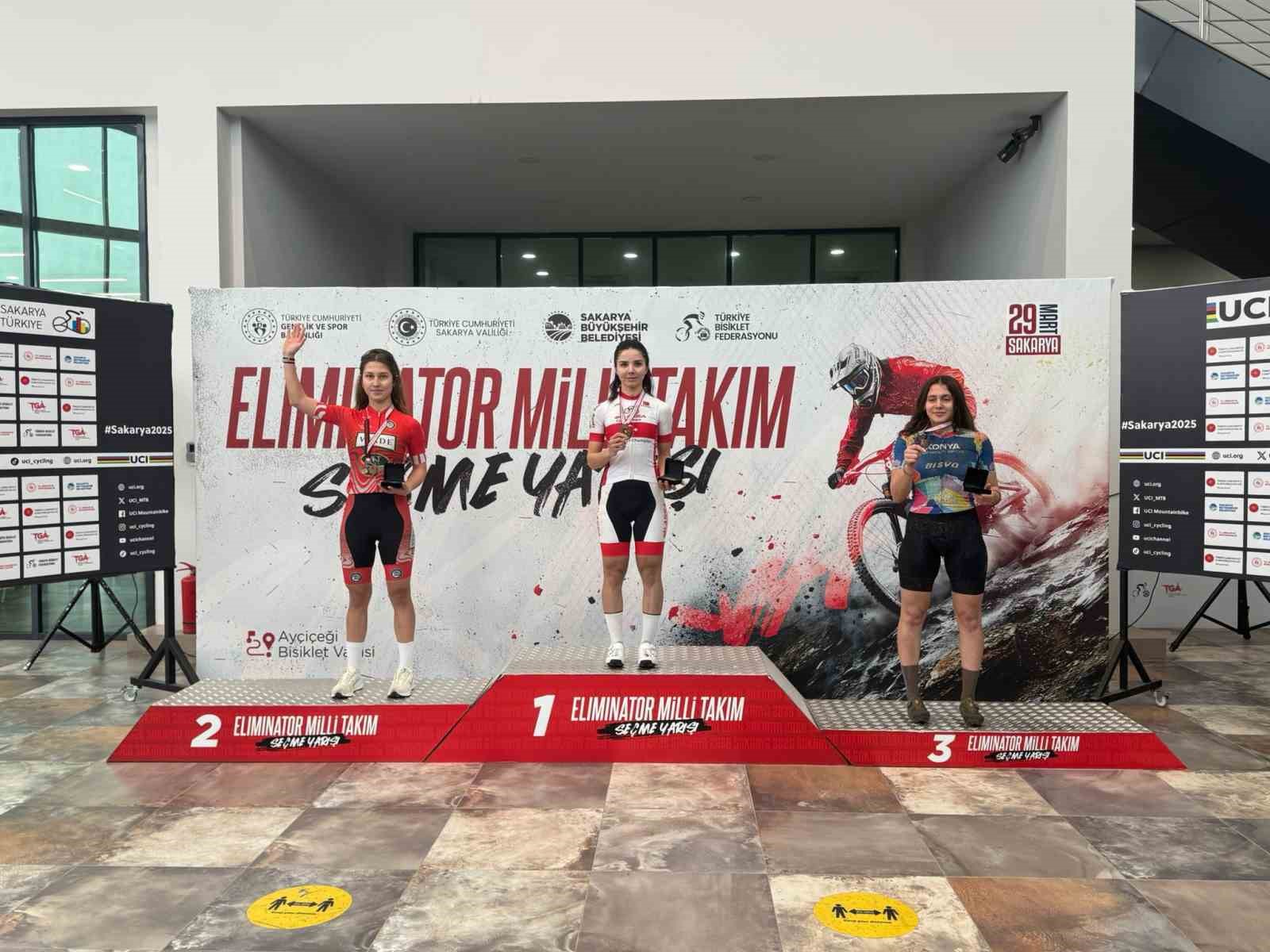 Manisalı bisiklet sporcusu Nazife Tunçel dünya yolcusu
