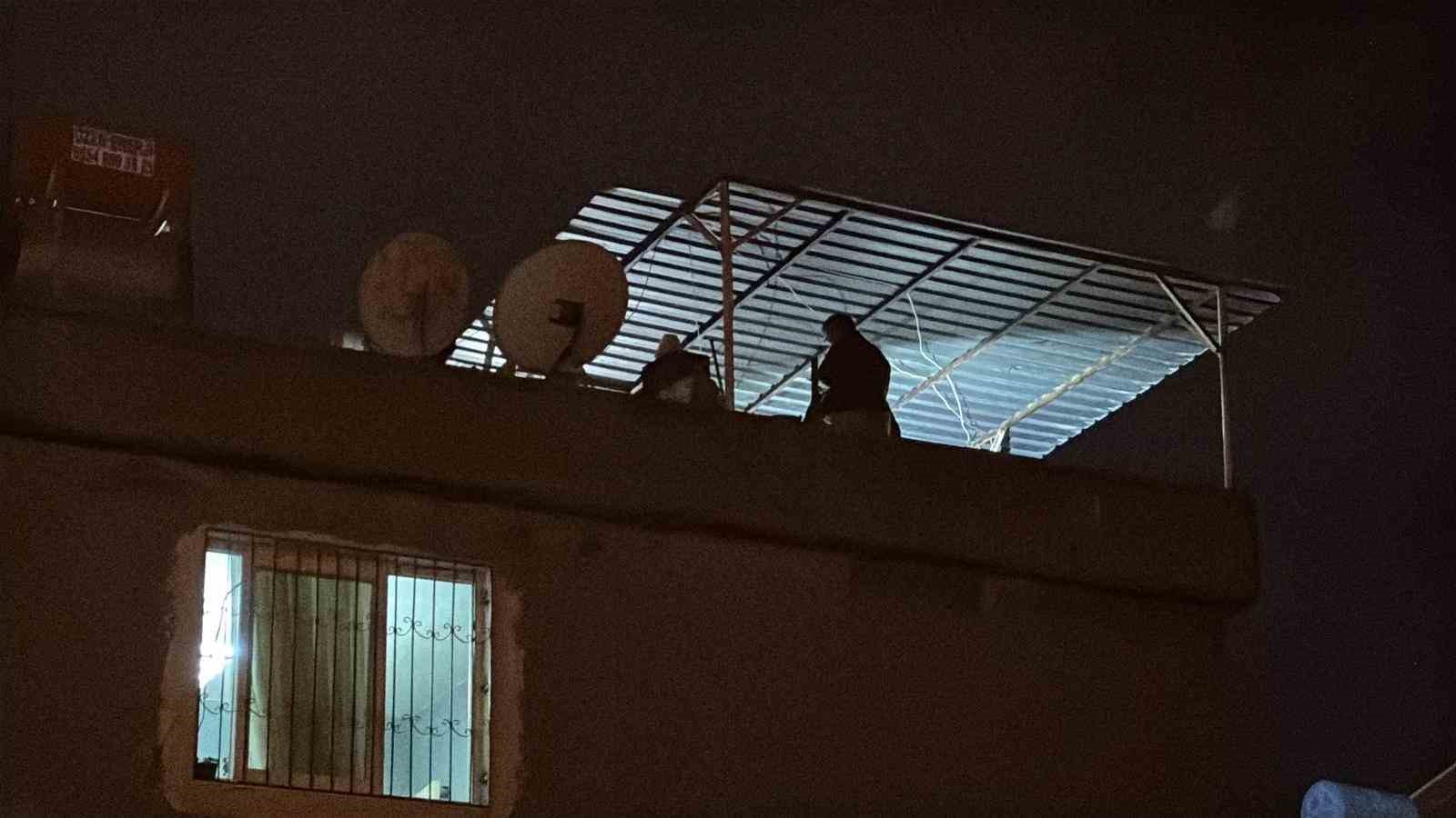 Adana’da 3 katlı binada patlama: 1 ölü, 1 ağır yaralı
