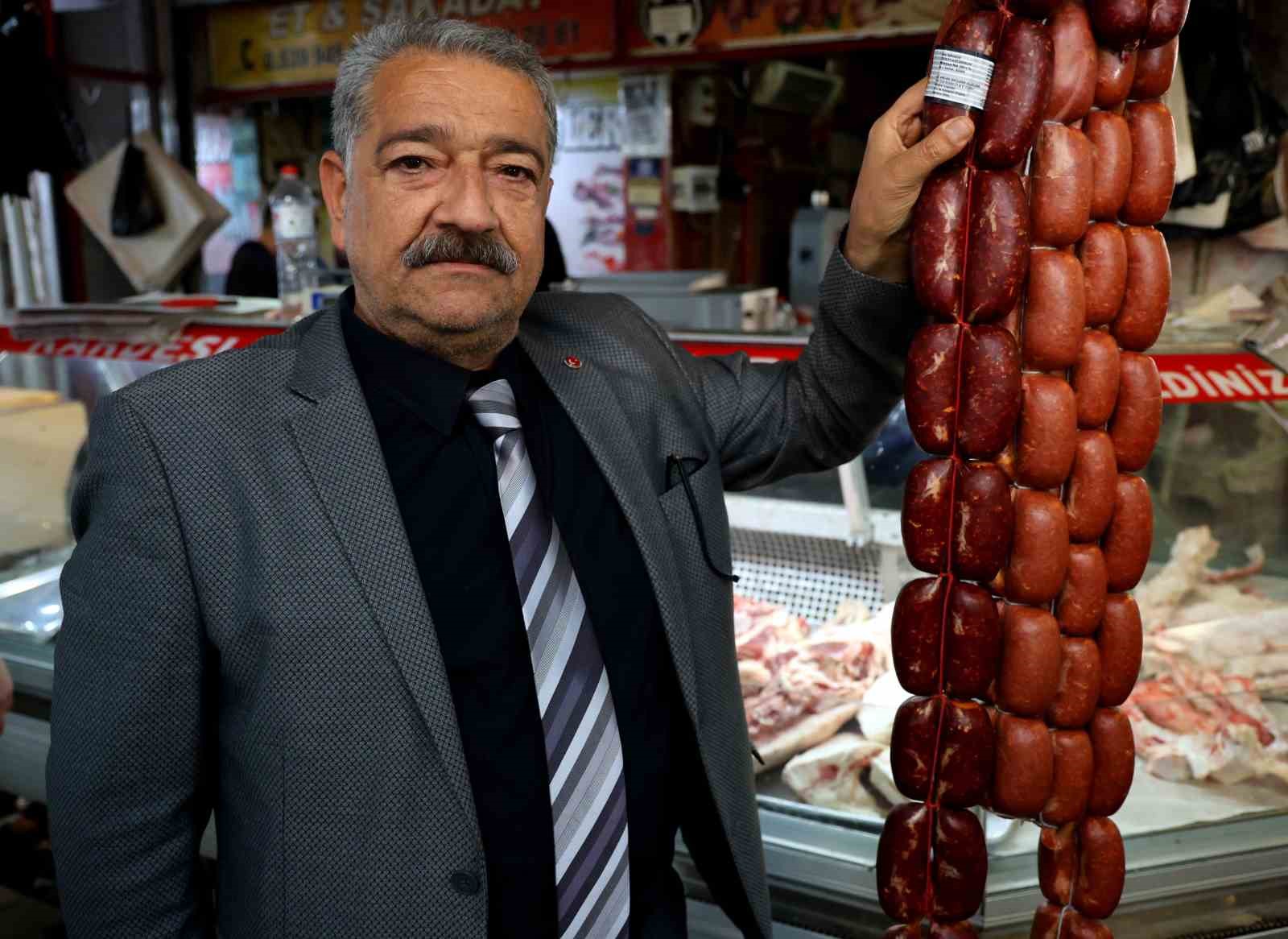 Uzmanından vatandaşa ’ucuz sucuk’ uyarısı
