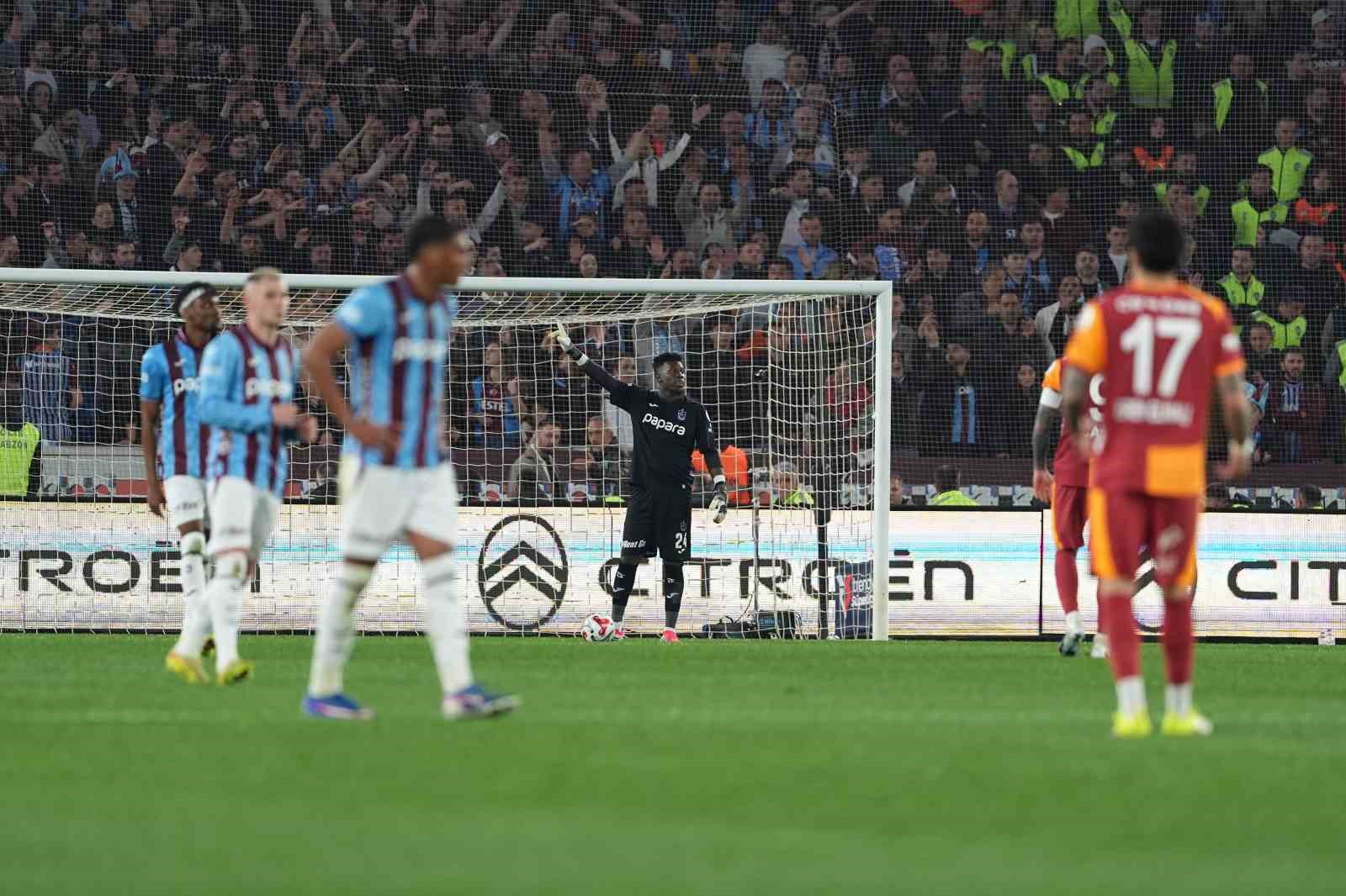Trendyol Süper Lig: Trabzonspor: 2 - Galatasaray: 1 (Maç sonucu)

