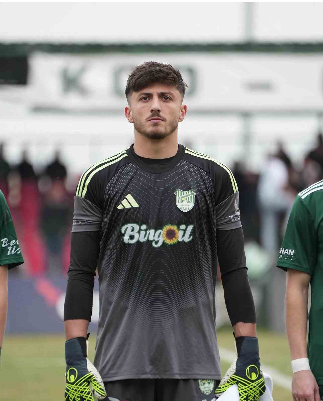 12 Bingölspor kalecisi Oğuzhan Çelik: "Şampiyonluğu daha erken ilan edebilirdik"
