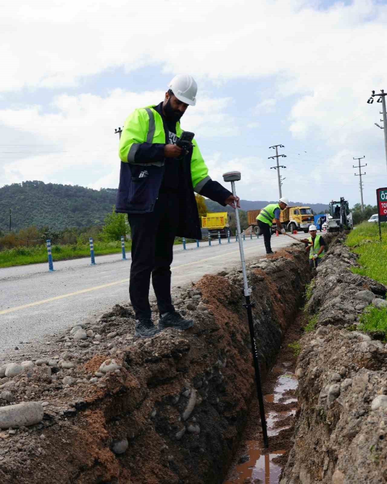 Ömrünü tamamlamış içme su hatları yenileniyor
