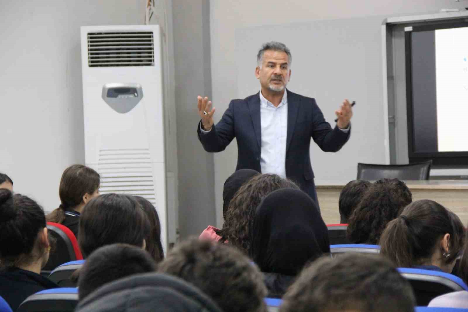 Cizre’de LGS öncesi büyük rehberlik hamlesi
