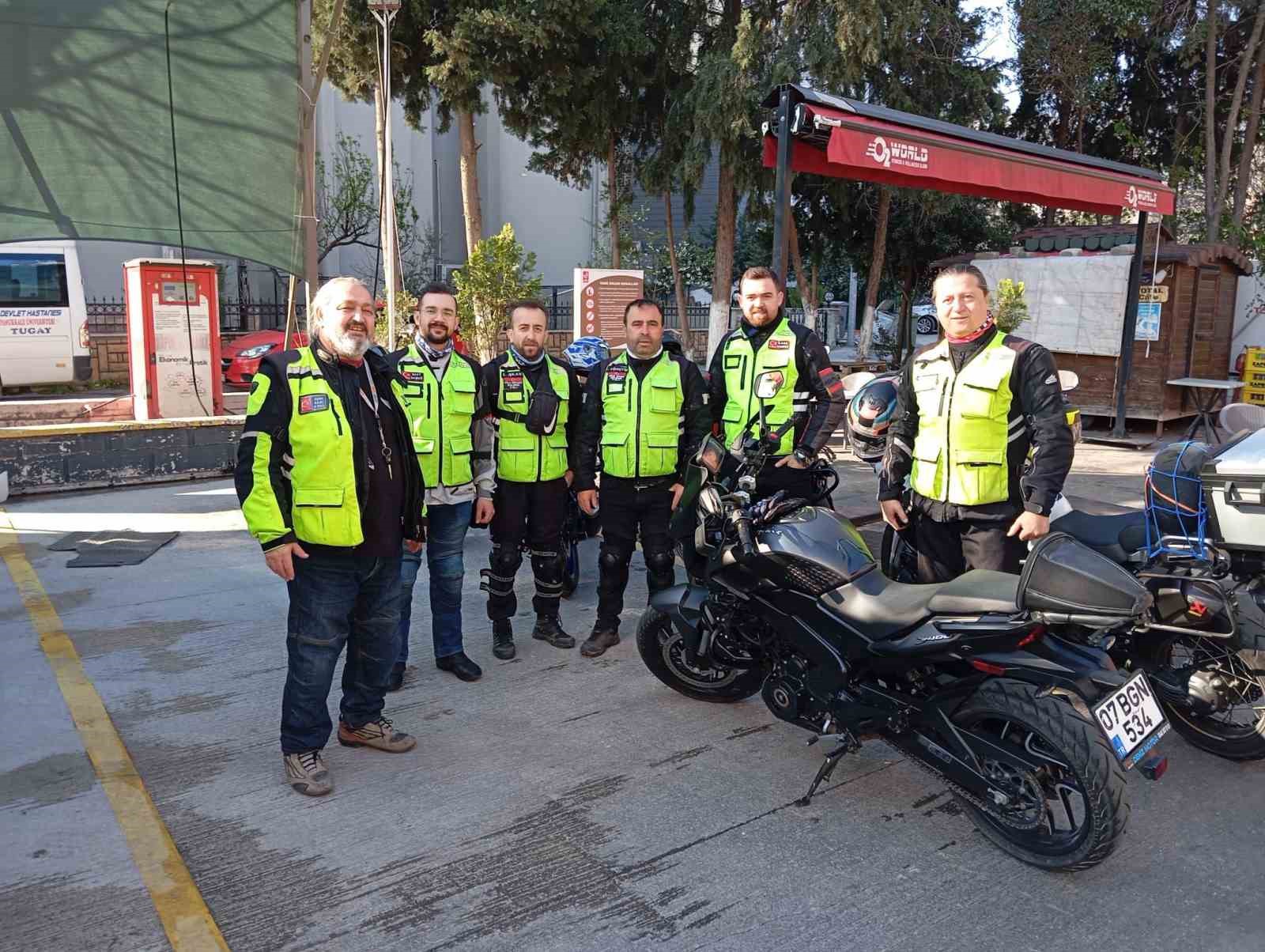 Buldanlı motosikletçilerden ’Güvenli Sürüş’ çıkarması
