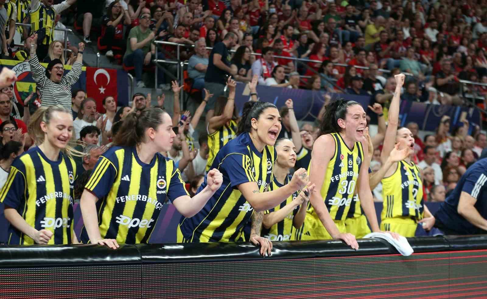 Kadınlar Euroleague’de 3. kez şampiyon Fenerbahçe
