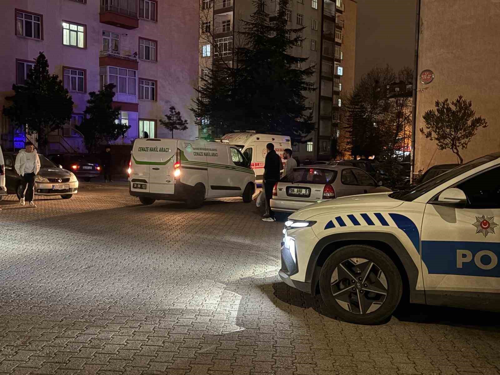 Kayseri’de bir kişi kendini asarak yaşamına son verdi
