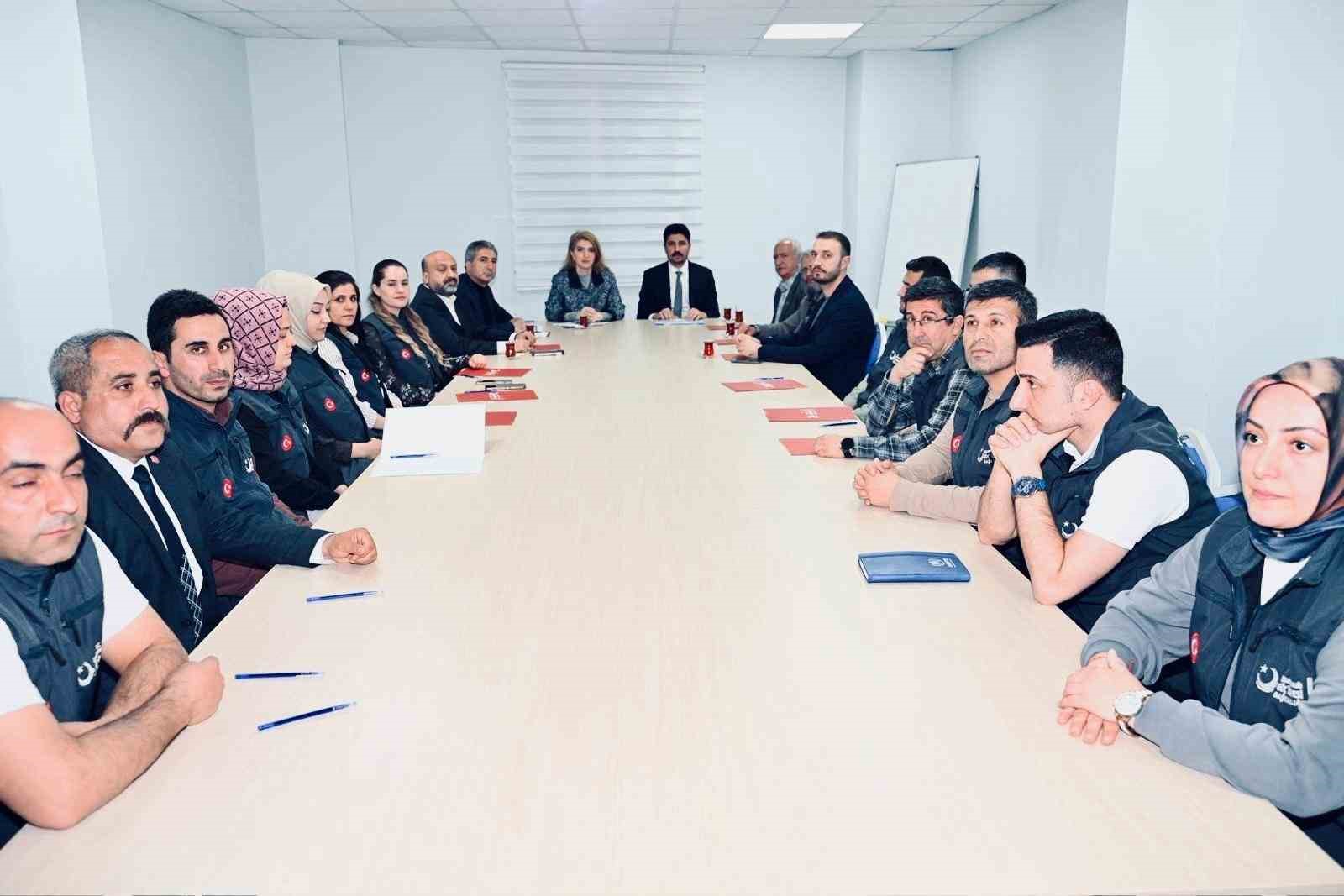 Milletvekili Ölmeztoprak’dan hem kurumlara hem millete yakın temas
