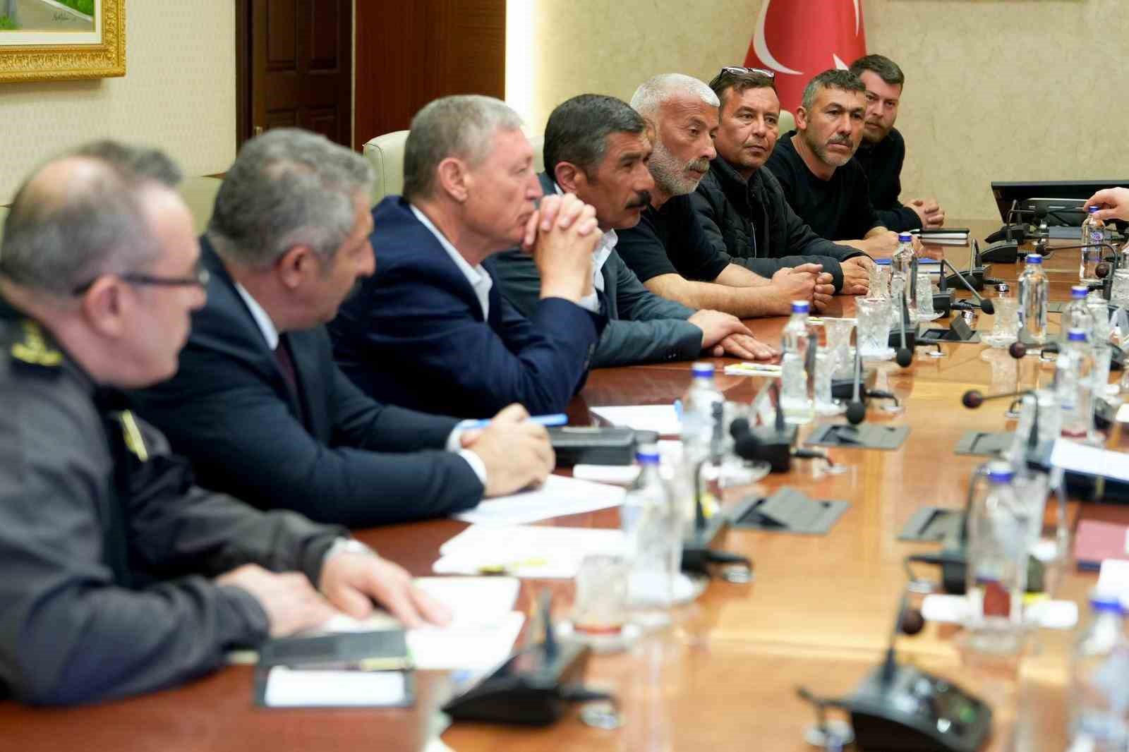 İçişleri Bakanlığı: "Maden işçilerinin eylemlerini değerlendirmek amacıyla, işçi ve işveren tarafları arasında görüşme gerçekleştirilmektedir"
