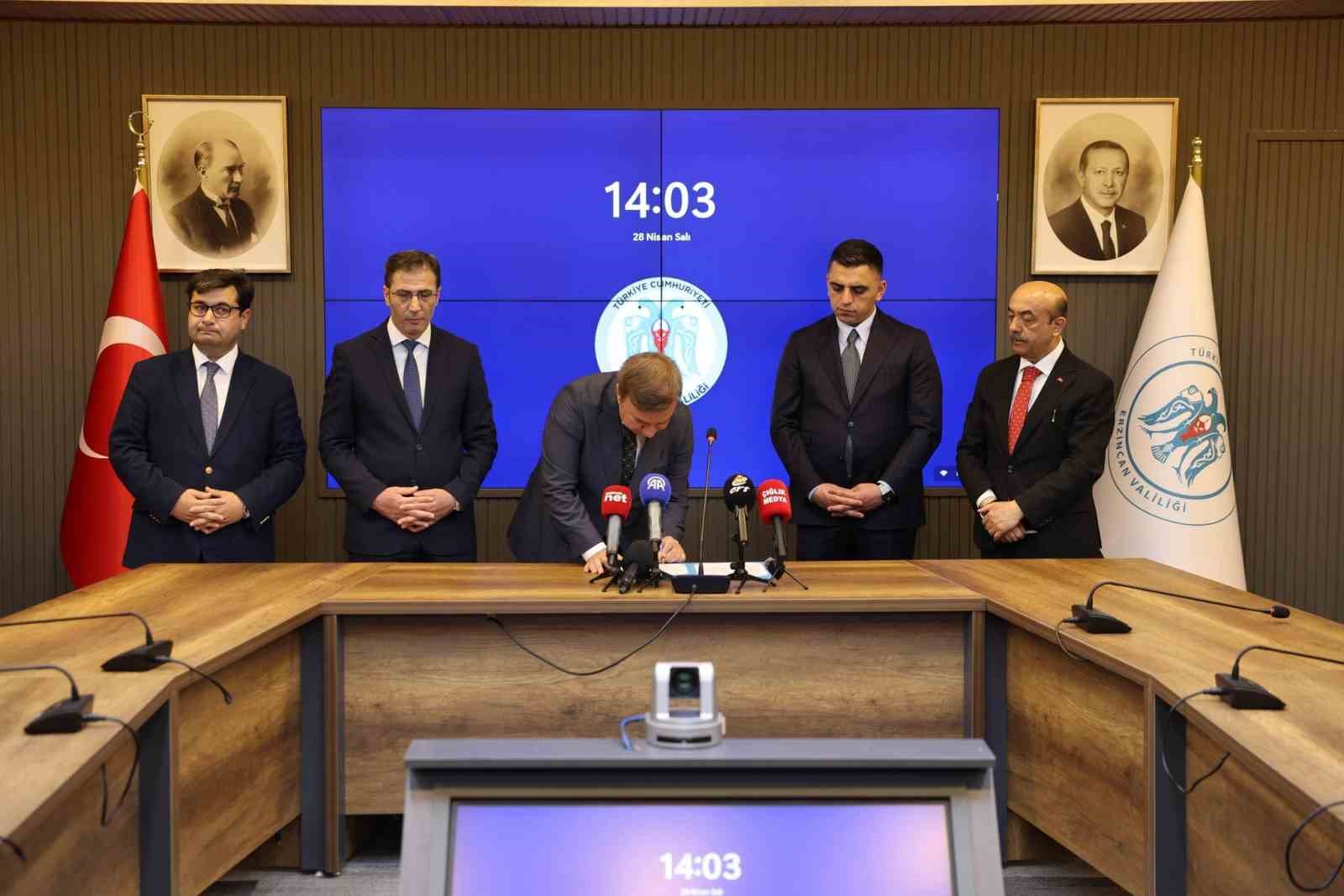 Erzincan’da "Gönülden Gönüle" projesi için imzalar atıldı
