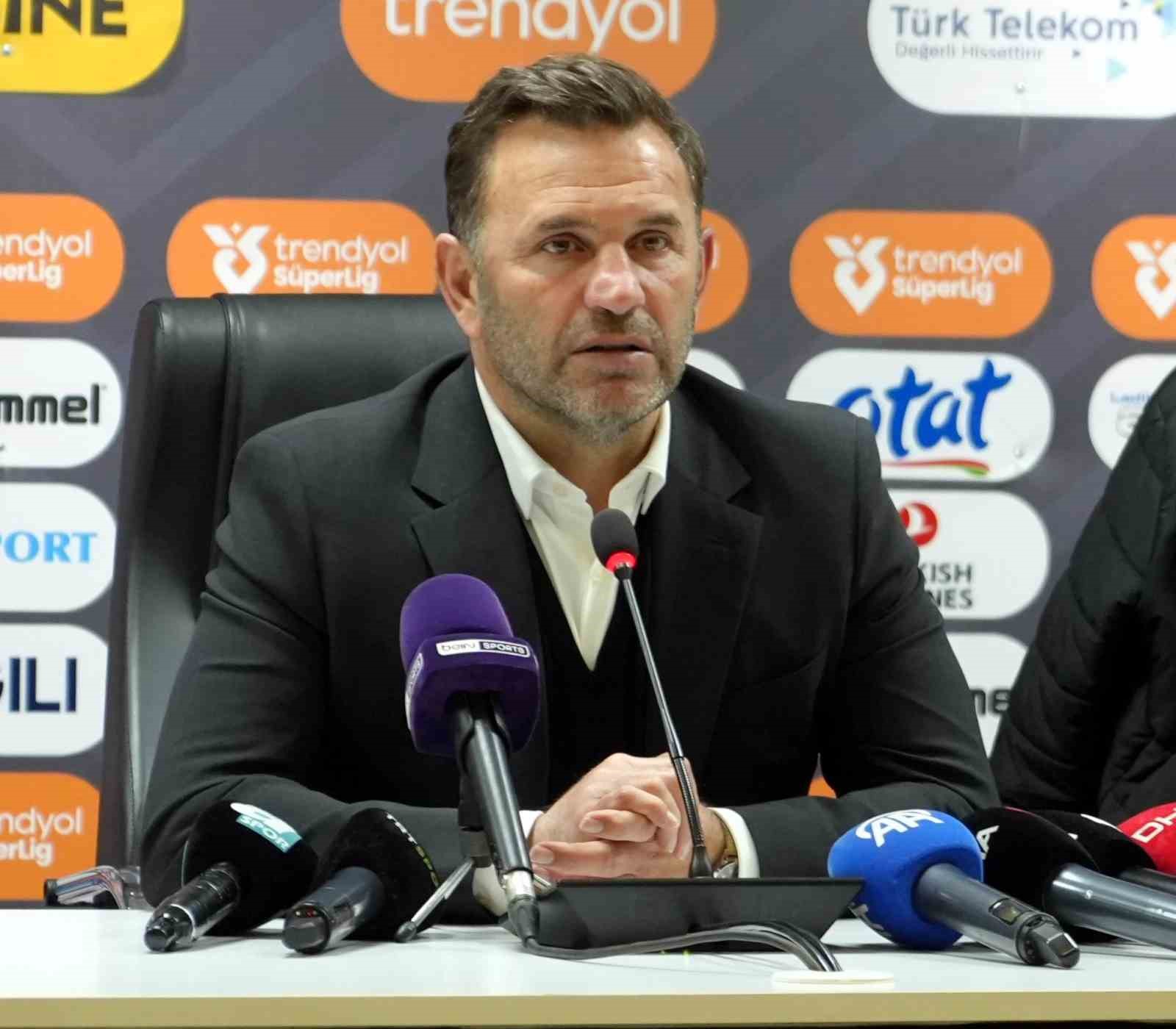 Okan Buruk: "Oyuncularım ‘nasıl olsa şampiyon olduk’ psikolojisinde olabilir"

