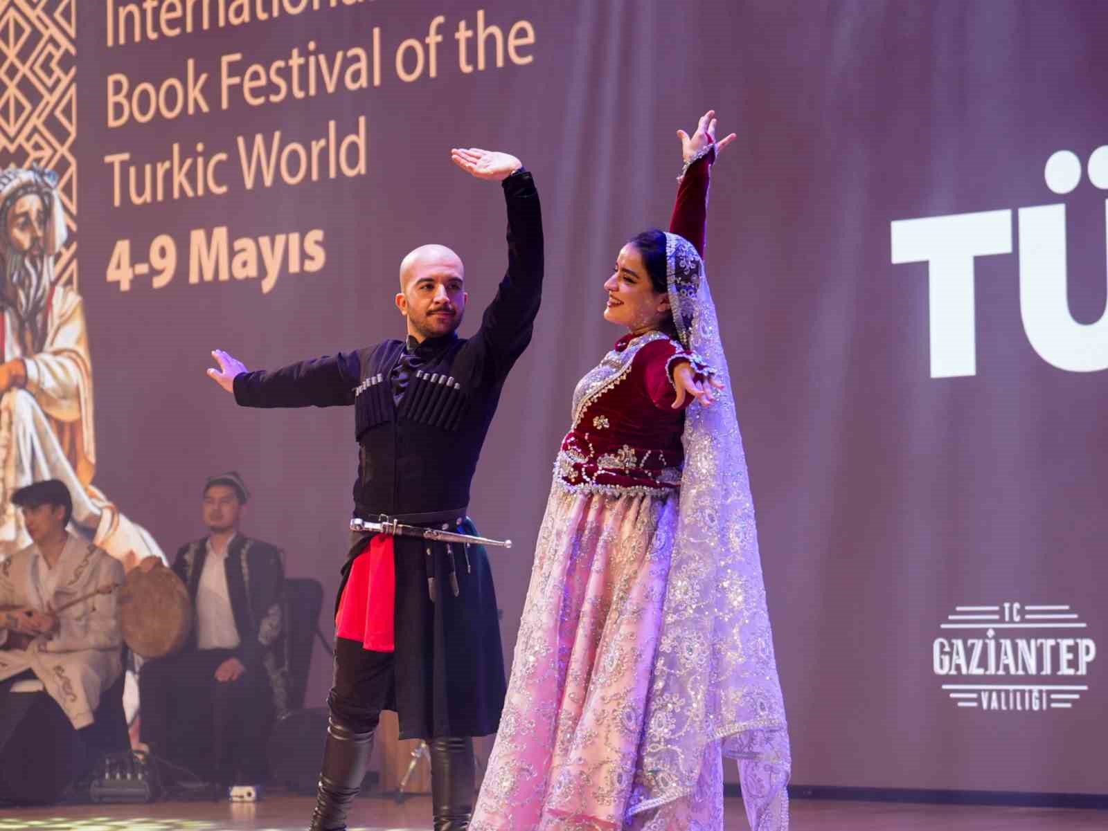 Türk dünyası Şehitkamil’de buluştu
