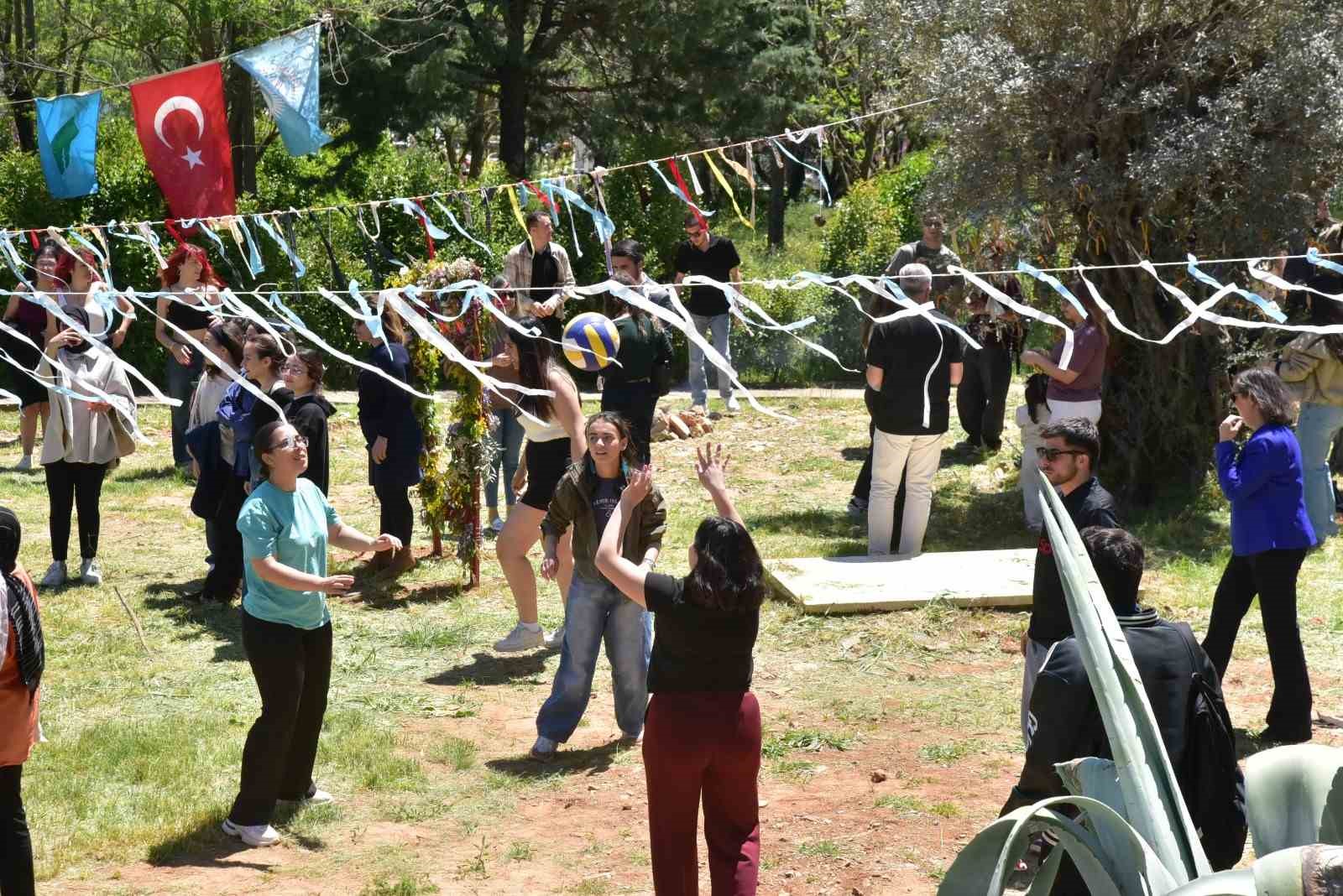 Muğla Sıtkı Koçman Üniversitesinde hıdırellez coşkusu
