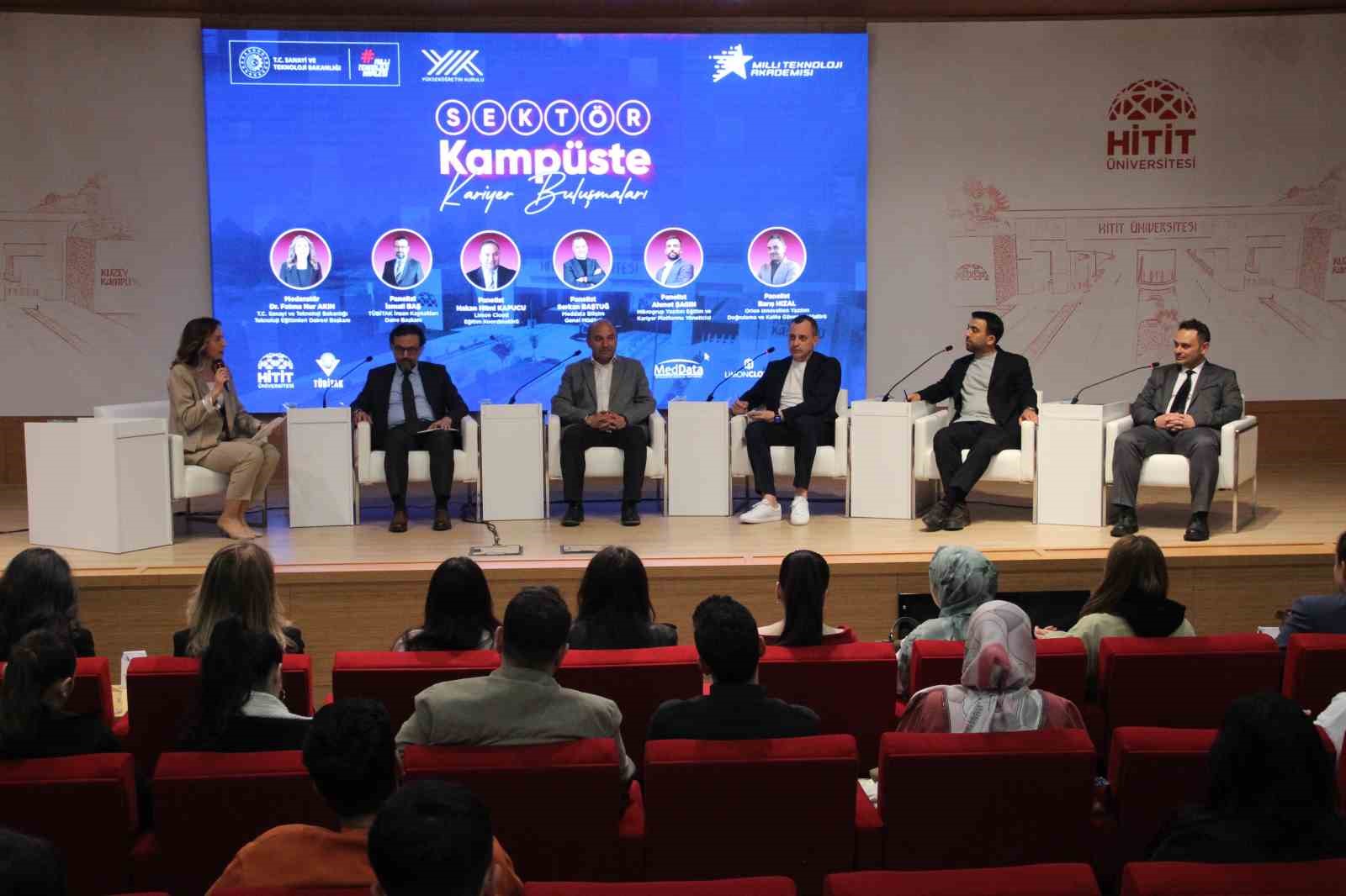 Hitit Üniversitesi’nde sektörün öncüleri öğrencilerle buluştu
