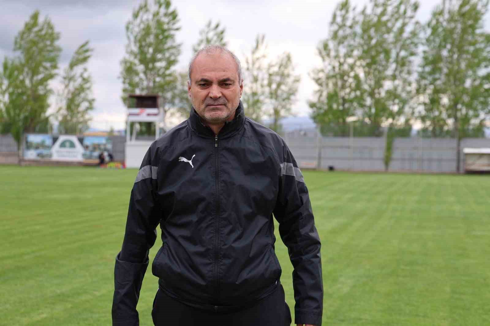 Erkan Sözeri: "Kupayı hepimiz çok istiyoruz"
