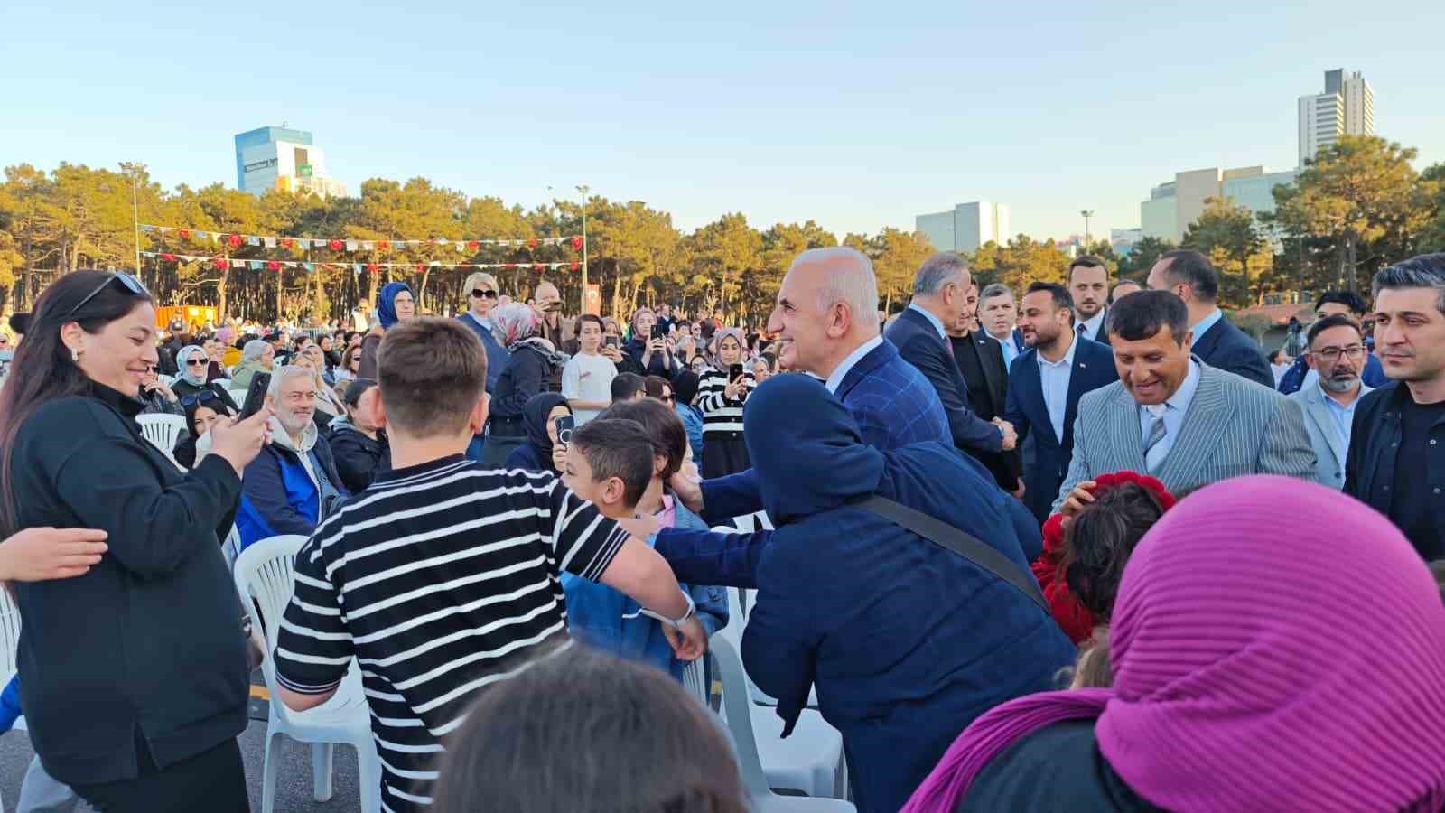Ümraniye’de baharın müjdecisi Hıdırellez kutlandı
