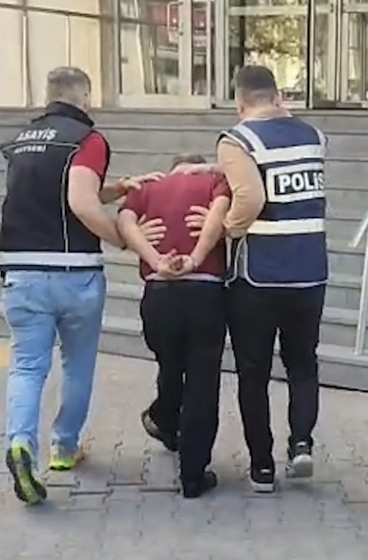 Kayseri’de 30’ar yıl kesinleşmiş hapis cezası bulunan 2 şahıs yakalandı
