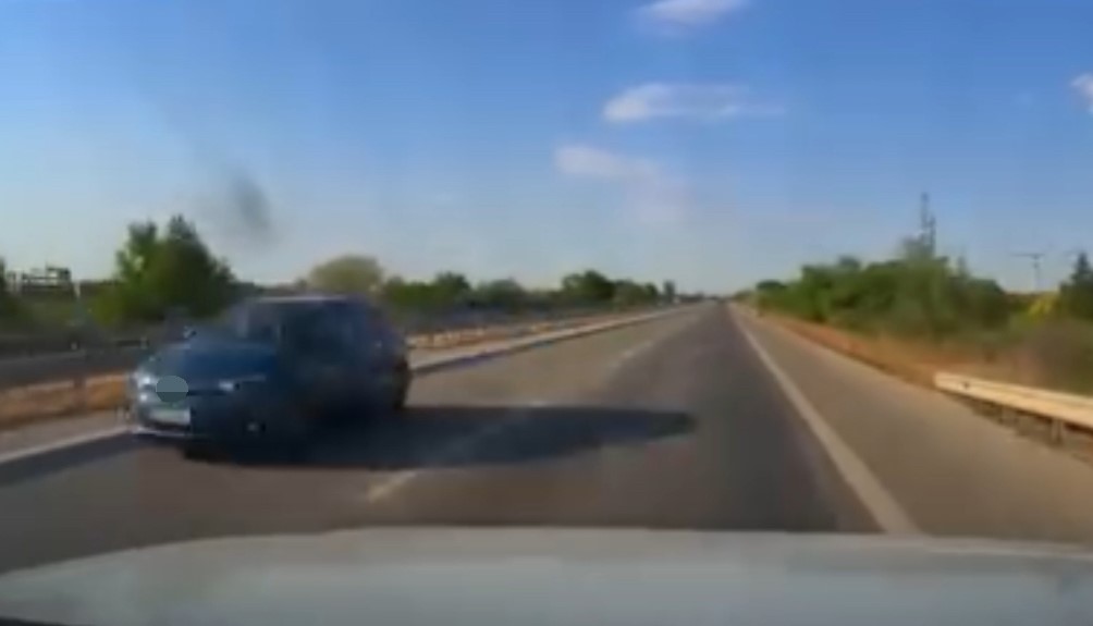 Edirne’de ters yönde ilerleyen otomobil trafikte tehlike saçtı

