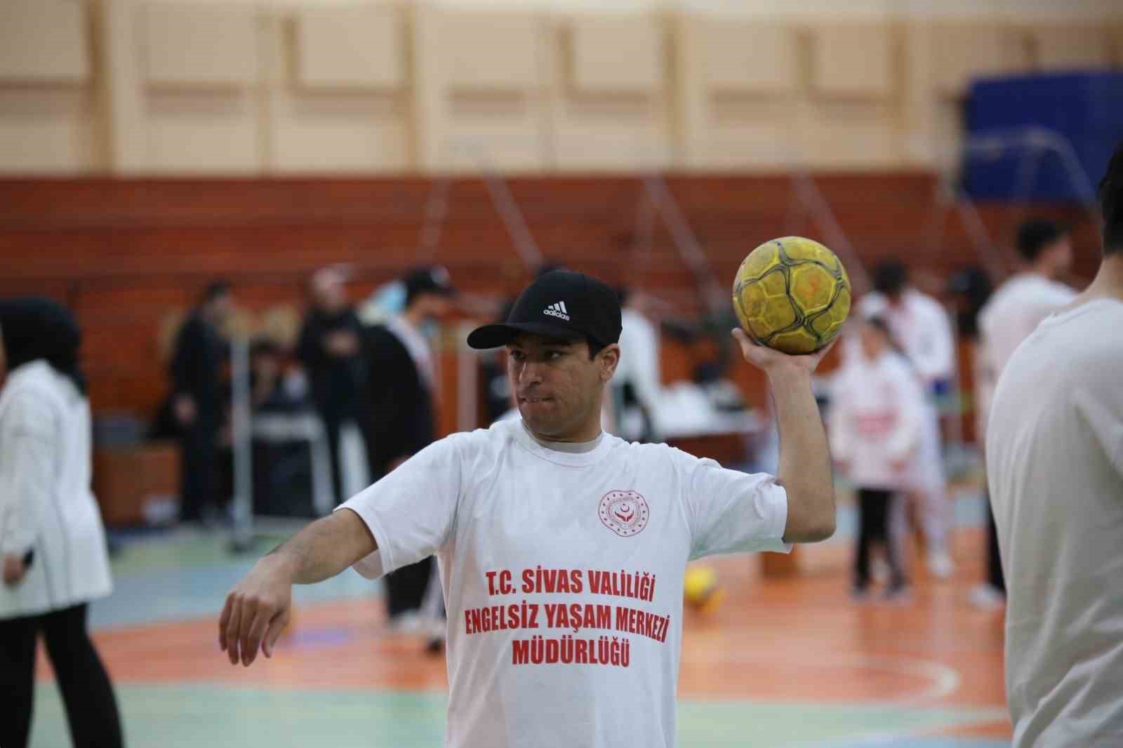 Sivas’ta özel gereksinimli bireyler sporla buluştu
