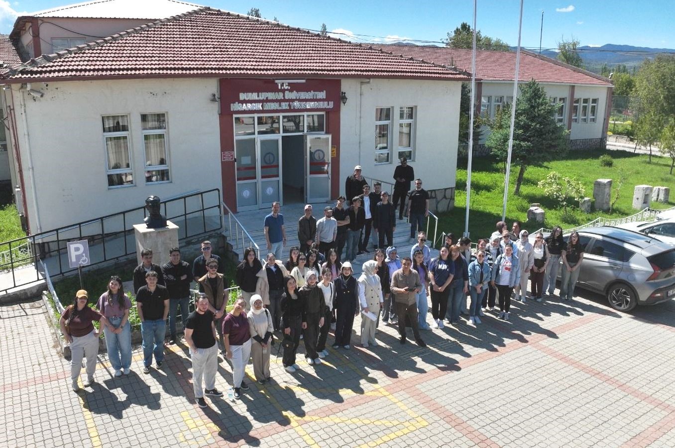 Hisarcık’ta ’Ölçme Aletlerinin Kullanımı ve Drone ile Harita Uygulaması’ konulu konferans verildi
