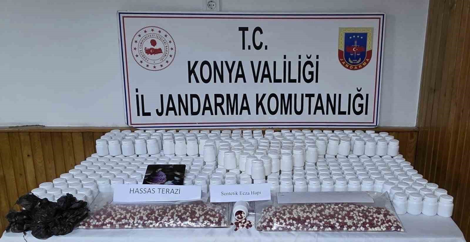 Jandarmadan uyuşturucu tacirlerine operasyon

