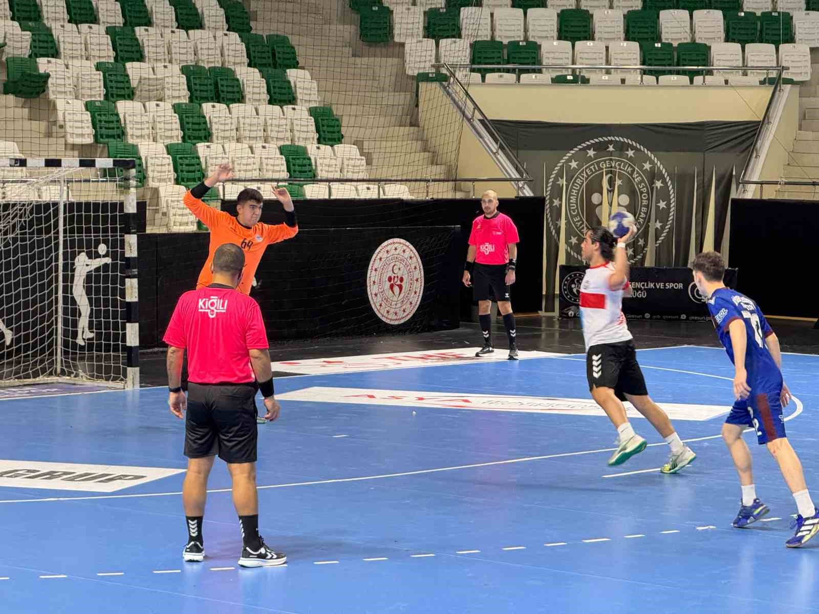 Giresun’da hentbol heyecanı başladı
