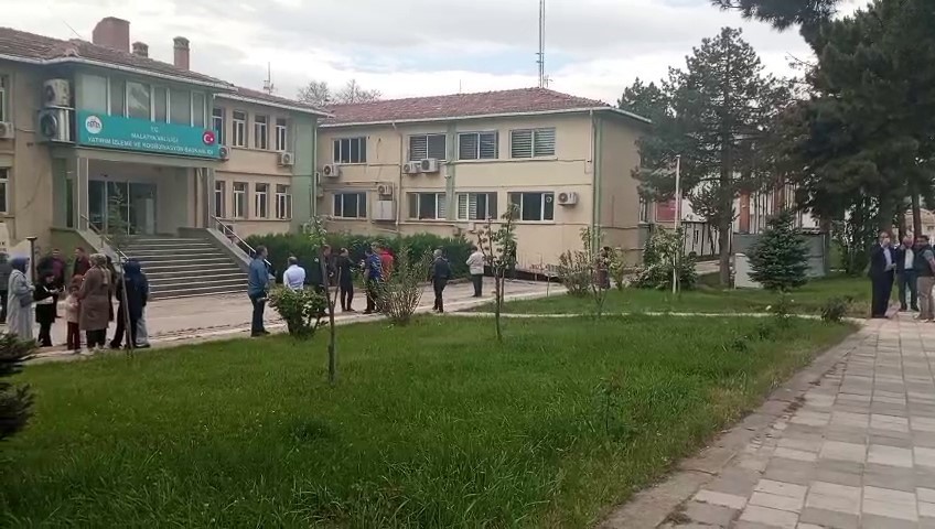 Malatya Valiliği deprem sonrası son durumu açıkladı
